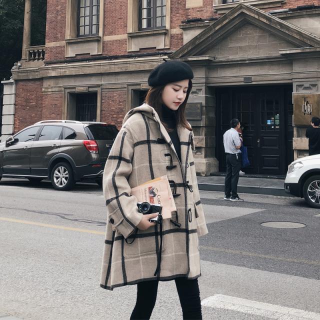 ダッフルコート レディース アウター フード付き 2タイプ 大きめチェック 格子柄 無地 裏地バイカラー 長袖 秋冬 トグルボタン ポケット ゆったり ドロップショルダー 体型 カバー シンプル カジュアル 大人 可愛い レトロ おしゃれ こなれ感 上品 普段使い お出かけ デート