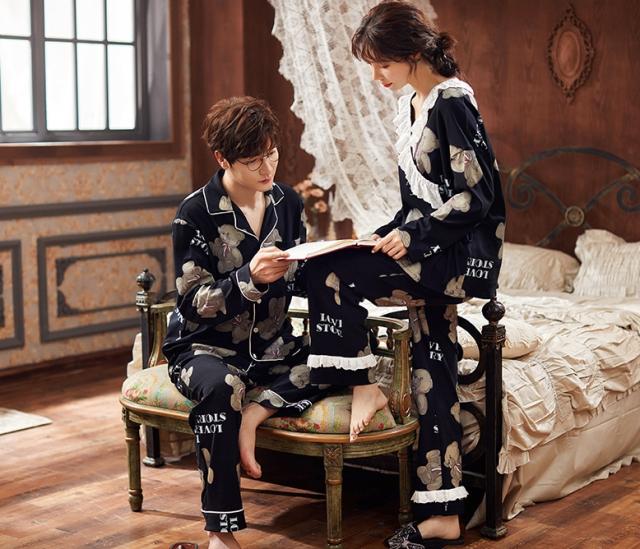 くま 柄 パジャマ レディース 韓国 ルームウェア 長袖 かわいい 部屋着 寝巻き ナイトウェア ラウンジウェア Vネック カシュクール レース 上下 2点 ツーピース 大人 おしゃれ こなれ感 ラフ 冬 暖かい お泊り デート 可愛い ラブリー キュート ガーリー フリル バイカラー くま 柄 パジャマ レディース 韓国 ルームウェア 長袖 かわいい 部屋着