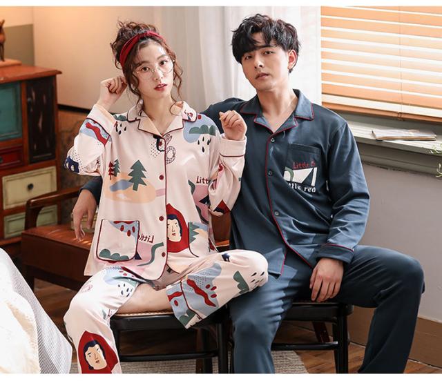 ペアパジャマ カップルパジャマ メンズ レディース 男性用 女性用 長袖 開襟シャツ ポケット付き パイピング イラスト プリント パジャマ ルームウェア ナイトウェア 部屋着 寝間着 上下セット 二点セット 二組セット セットアップ ツーピース 春 秋 お揃い おうち時間 おう