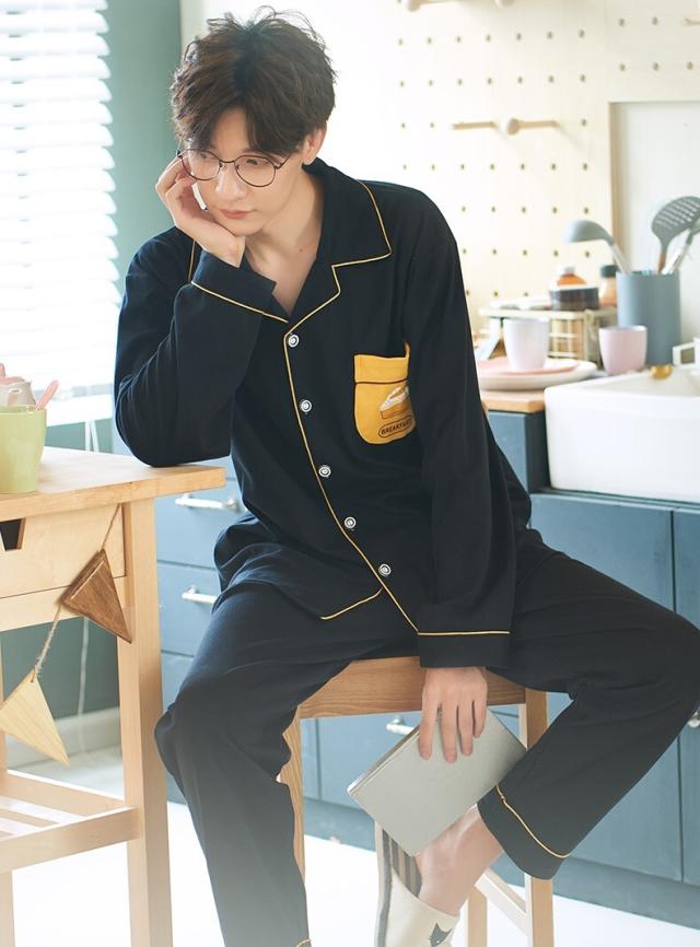 ペアパジャマ カップル メンズ レディース 上下 二組セット 男性用 女性用 長袖 ラウンドネック ラグランスリーブ Tシャツ チェック柄 ブレッド 開襟 胸ポケット パイピング ルーム ナイトウェア 部屋着 寝間着 ルーズ ゆったり 夜 お泊り デート 夫婦 可愛い キュート 春 秋 ペアパジャマ カップル メンズ レディース 上下 二組セット 男性用