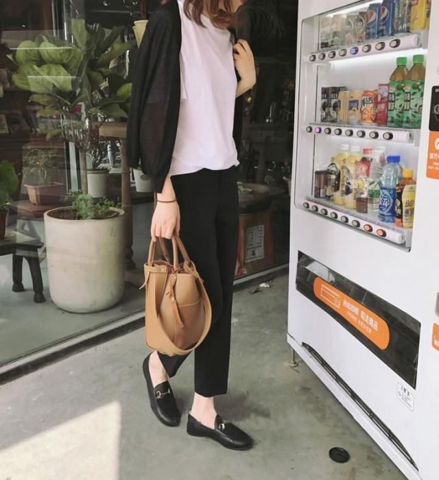 マタニティ 9分丈 テーパードパンツ ボトムス パンツ ズボン ポケット ハイウエスト ウエストゴム 伸縮性 薄手 厚手 きれいめ シンプル カジュアル 大人 おしゃれ お洒落 大人女子 無地 春 夏 秋 30代 40代 50代 レディース ママ 通勤 デート お出かけ 公園デビュー 女子会 休_17