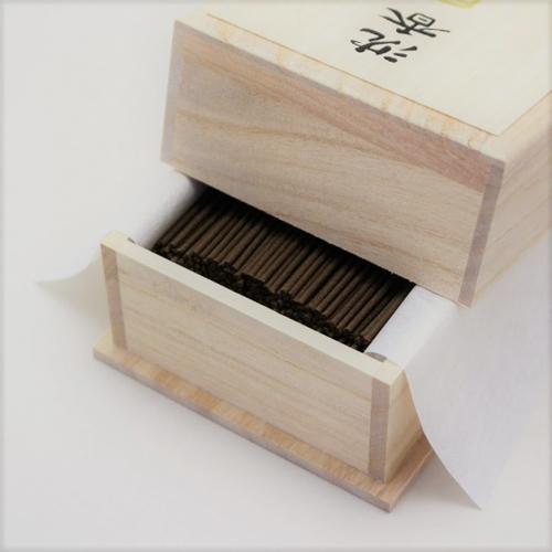沈香鳳龍 中寸桐箱 品番972 - 梅栄堂_1