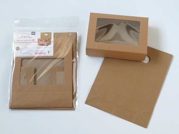 専用です ギフトボックス、ショップ袋付き 窓付きギフトボックス 袋付 Mサイズ(10.5×15×高さ4cm) (100円
