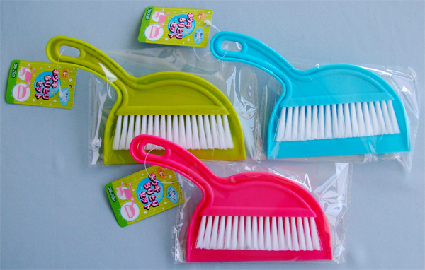 ミニほうき＆ちりとり ［色指定不可］ (100円ショップ 100円均一 100