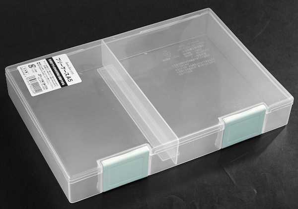 フリーケース A5サイズ収納可 クリア 仕切り付 16.7×24.1×高さ3.9cm