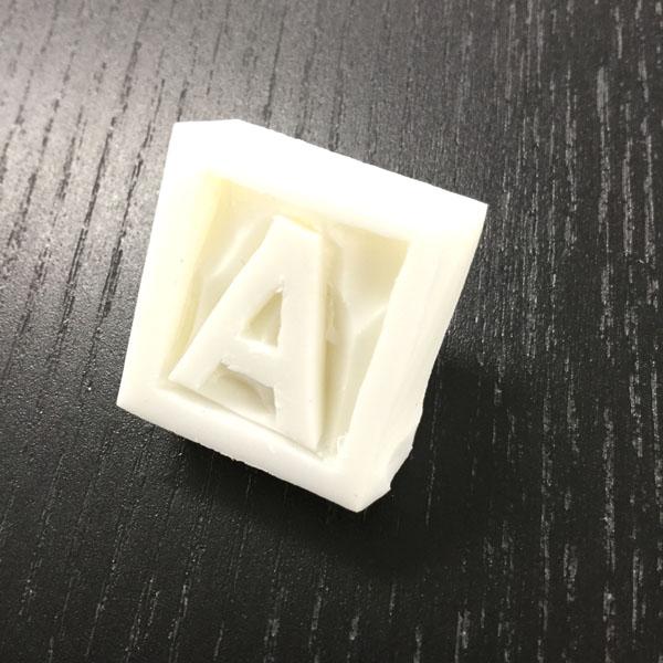 消しゴムはんこ■100 100 yen x eraser stamp] I'm a beginner, but I wanted a name