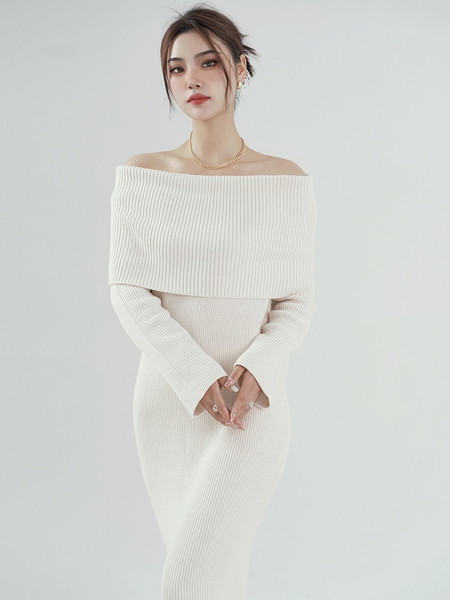 ニットワンピース オフショル 秋冬 白 タイト ニットワンピースロング