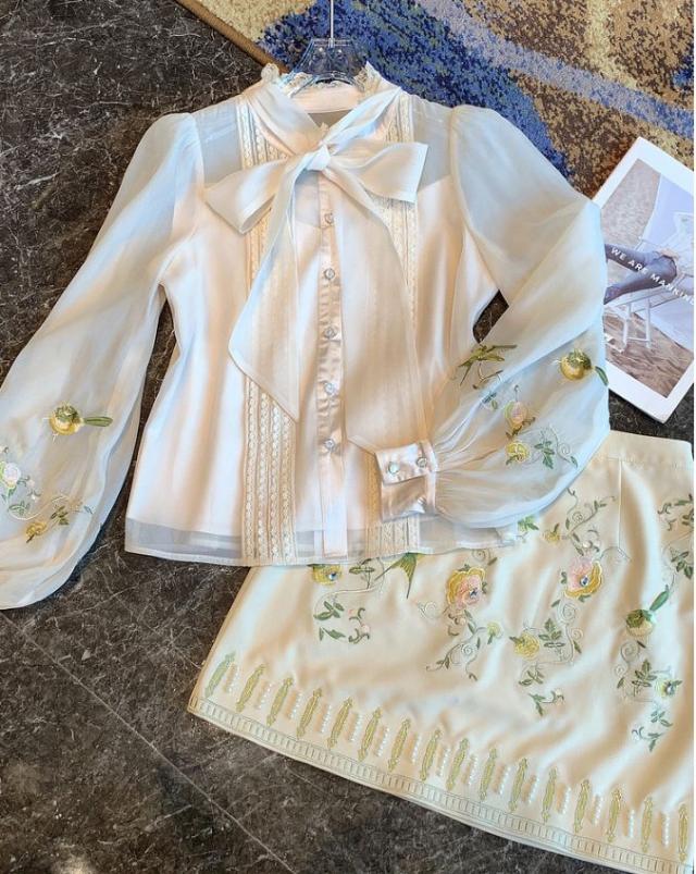 タイトドレス お呼ばれドレス 結婚式 白パーティードレス ブラウスドレス ボウタイブラウス パーティードレス 20代 30代 刺繍 オシャレドレス ドレス かわいいドレス 韓国 セットアップ 上下セット ツーピース 花柄 ハイネック タイトドレス お呼ばれドレス 結婚式 白パーティードレス ブラウス