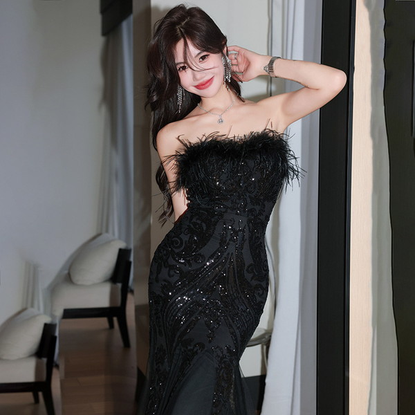 スパンコールドレス イブニングドレス 黒 白 ロングドレス ベアトップ