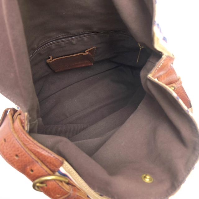 ○イルビゾンテ IL BISONTE 一部 牛革使用 ショルダーバッグ マルチ