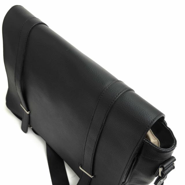 ユキノ Yukino ユナイテッドアローズ United Arrows別注 牛革 ショルダーバッグ フラップ式 シボ革 シュリンクレザー メンズ 中古の通販はau Pay マーケット ブランディング