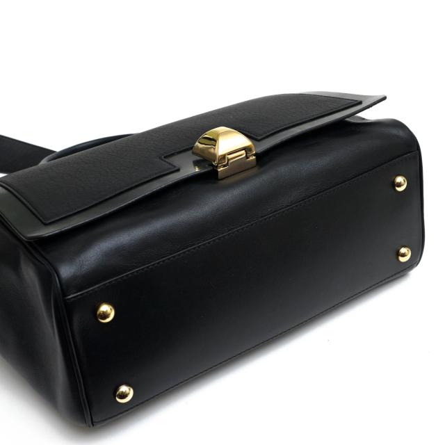 ○フルラ FURLA 牛革 ハンドバッグ CORTINA コルティナ フラップ式