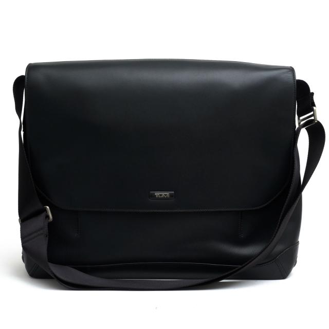 ○トゥミ TUMI スムースレザー 牛革 ショルダーバッグ 2948D T-Track Tas Messenger Laptop フラップ式 メッセンジャーバッグ メン 中古の通販は