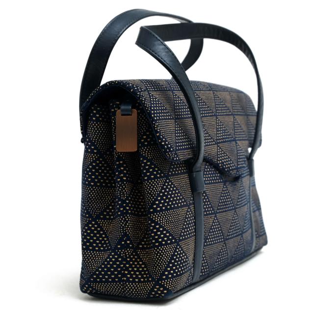 ○印傳屋 印伝 INDEN-YA 鹿革 ディアスキン ハンドバッグ 6404 Kアオリ 漆