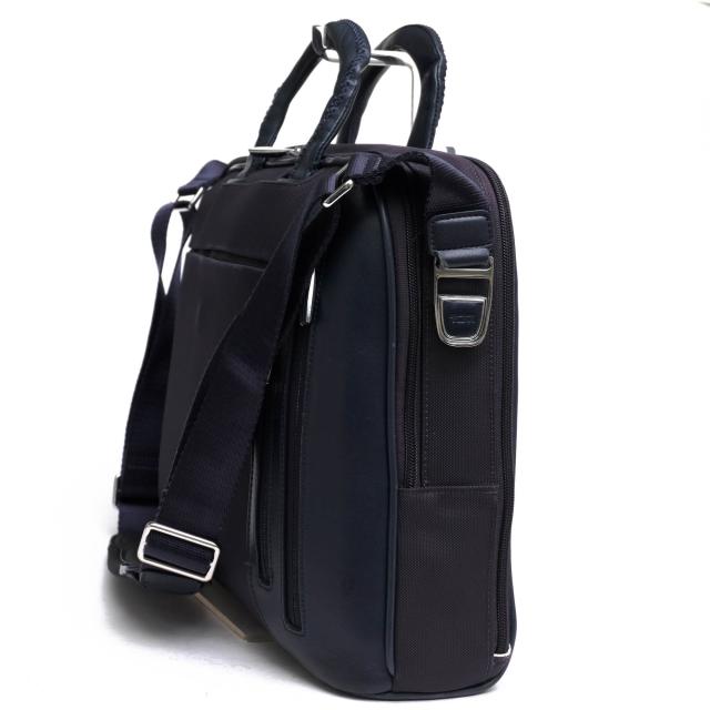 ○トゥミ TUMI マイクロバリスティックHTLSポリエステル カーフスキン