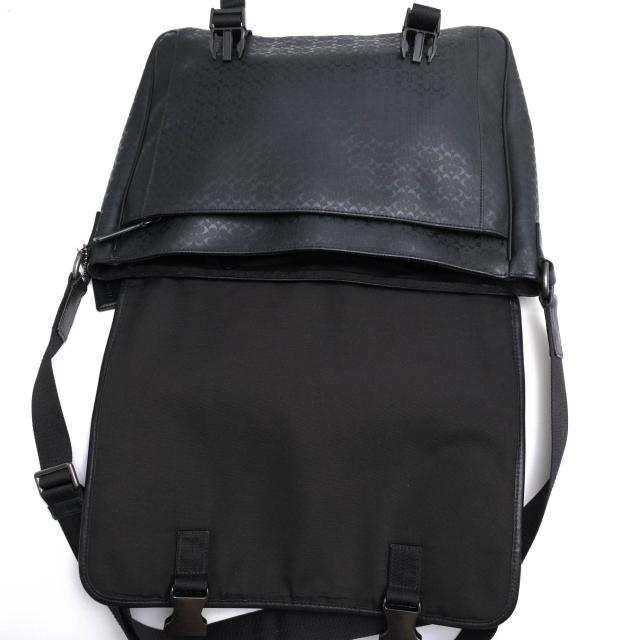 COACH メッセンジャーバッグ PVC シグネチャー ショルダーバッグ