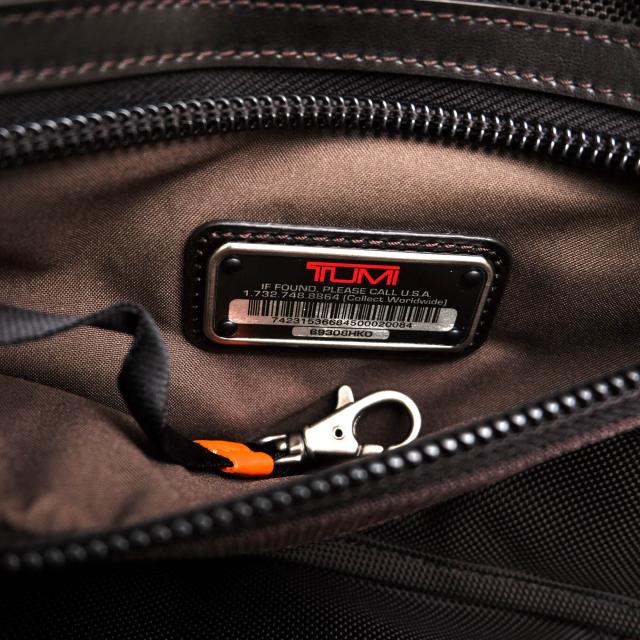 ○トゥミ TUMI FXTバリスティックナイロン ショルダーバッグ 69308HKO Eastern Zip Top Flap Crossbody クロスボディバッグ メッセ 中古 ○トゥミ TUMI FXTバリスティックナイロン ショルダーバッグ 69308HKO