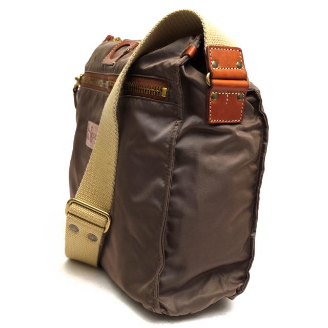○フェリージ Felisi 伊リモンタ社ナイロン バケッタレザー 牛革 ショルダーバッグ 14/2/DS メンズ 【中古】 中古