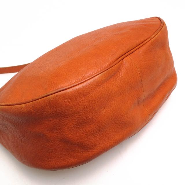 ○イルビゾンテ IL BISONTE オリジナルバケッタレザー 牛革 ショルダー