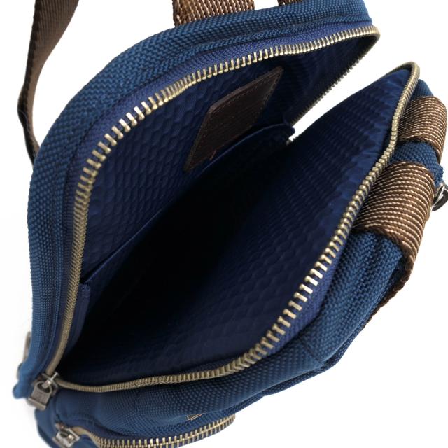 ○トゥミ TUMI バリスティックナイロン ナパレザー 牛革 ショルダー