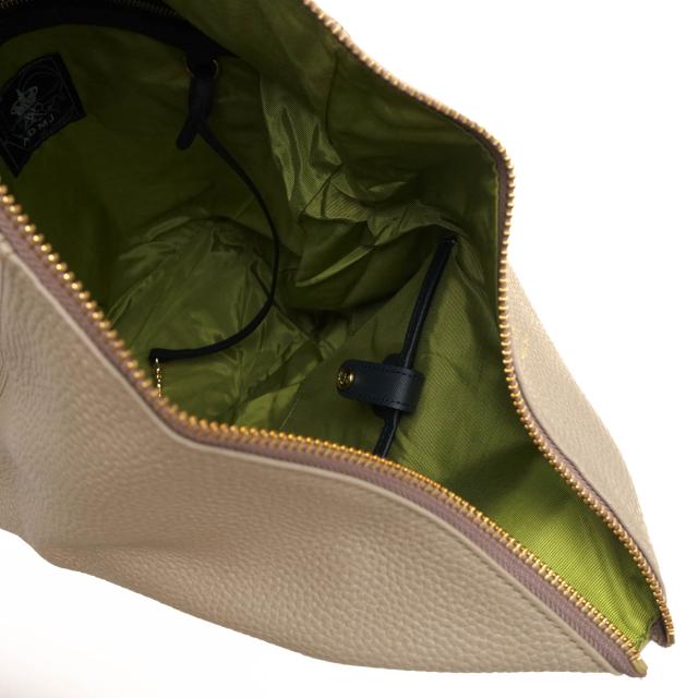 ○エーディーエムジェイ ADMJ ハイドシュリンク 牛革 グレージュ