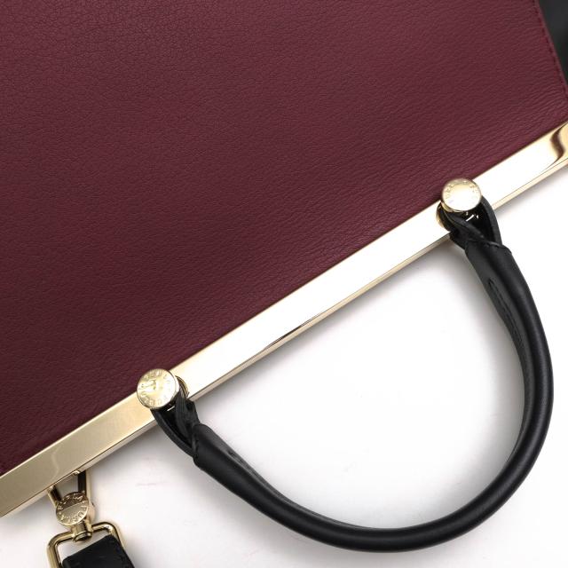 ○フルラ FURLA 牛革 トートバッグ CORTINA コルティナ フラップ式