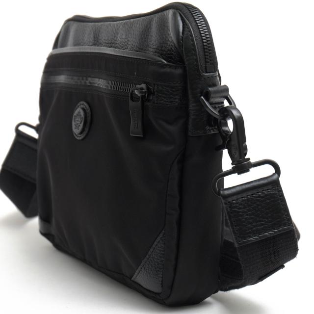 オロビアンコ リモンタナイロン シボ革 レザー ショルダーバッグ ブラック オロビアンコ リモンタナイロン シボ革 レザー ショルダーバッグ