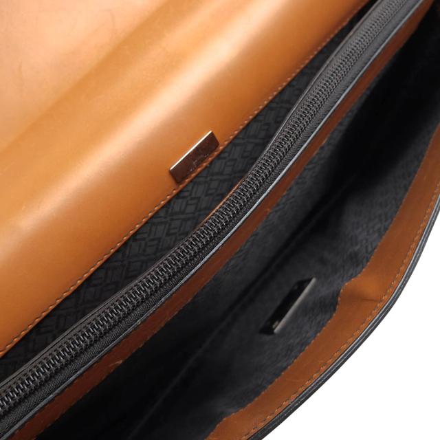 ○ダンヒル Dunhill 牛革 カーフ ビジネスバッグ YR6060A Confidential