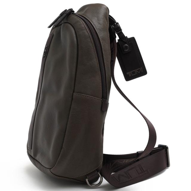 ○トゥミ TUMI Centroコレクション グレインレザー 牛革 ショルダー 