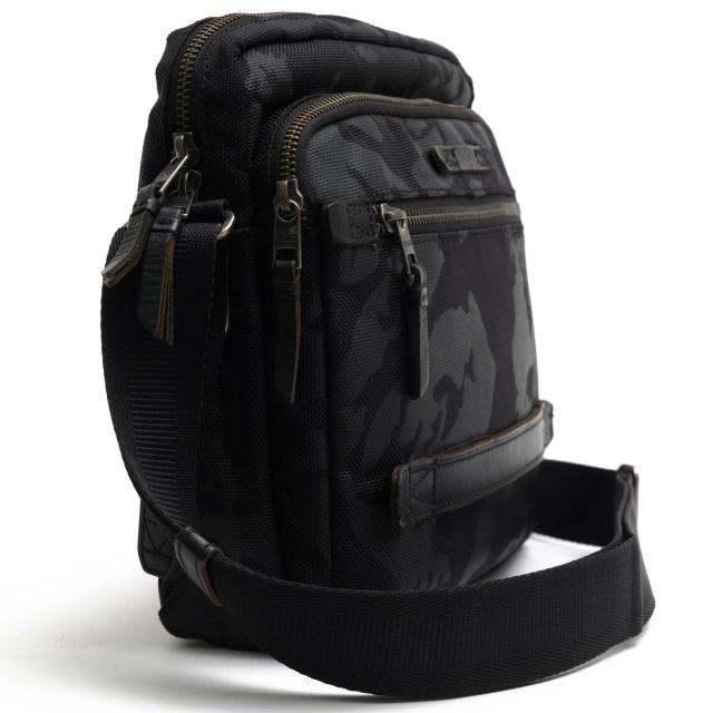 ○トゥミ TUMI FXTバリスティックナイロン ナパレザー 牛革 ショルダー