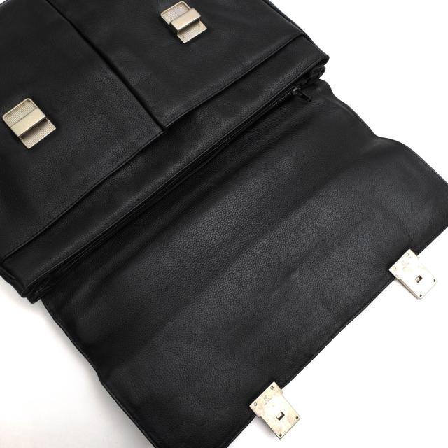 ○ルタヌア LE TANNEUR 牛革 カーフ ビジネスバッグ フラップ式 シボ革 シュリンクレザー メンズ 【中古】 中古 ○ルタヌア LE TANNEUR 牛革 カーフ ビジネスバッグ フラップ式 シボ革