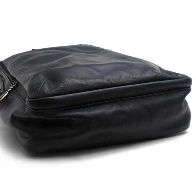 ○エルイーディーバイツ L.E.D.BITES 牛革 リュック B-5775 ビジネスリュック ノートPC収納可 シボ革 シュリンクレザー デイパック 中古