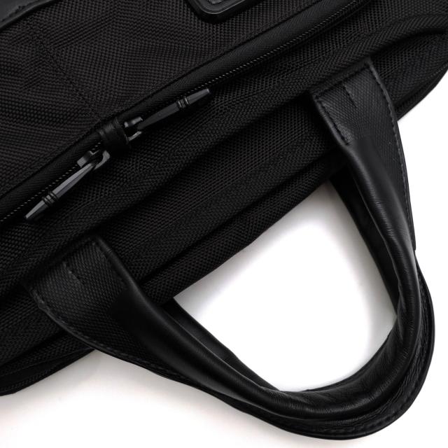 ○トゥミ TUMI FXTバリスティックナイロン ナパレザー 牛革 ビジネス