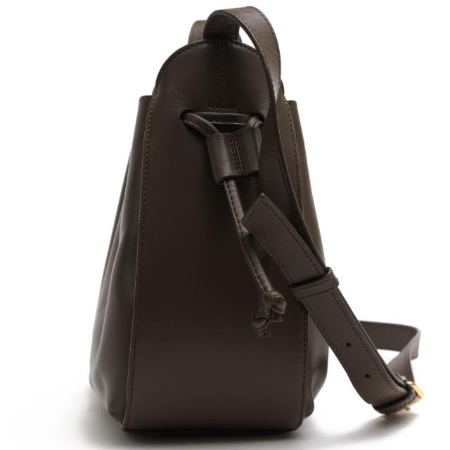 ○アーペーセー A.P.C. スムースカウハイドレザー 牛革 ショルダー