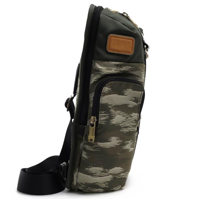 ○トゥミ TUMI FXTバリスティックナイロン ナパレザー 牛革 ショルダー