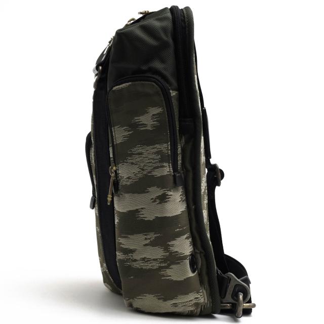 ○トゥミ TUMI FXTバリスティックナイロン ナパレザー 牛革 ショルダーバッグ 222318GC2 ALPHA BRAVO MONTEREY SLIING アルファ ブ 中古 ○トゥミ TUMI FXTバリスティックナイロン ナパレザー 牛革 ショルダー