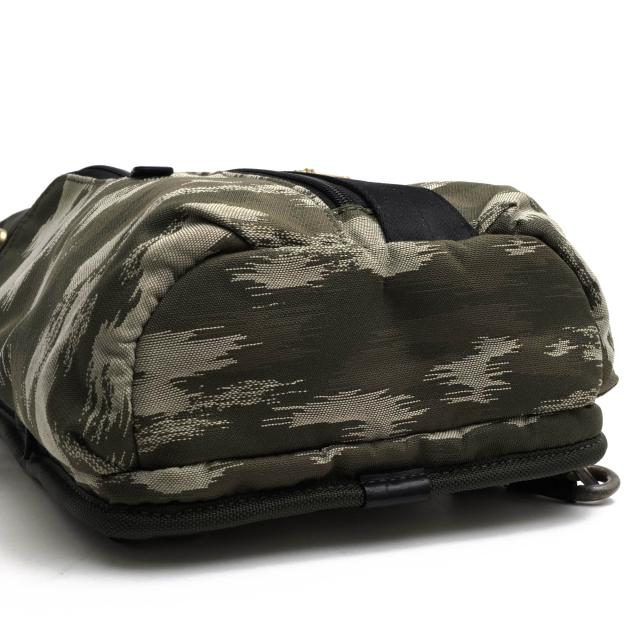 ○トゥミ TUMI FXTバリスティックナイロン ナパレザー 牛革 ショルダー