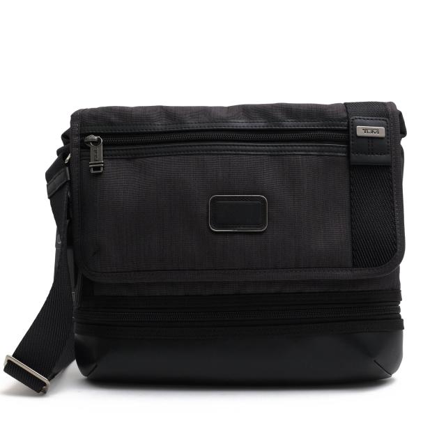 ○トゥミ TUMI  ショルダーバッグ 2223371CHRO Beale Crossbody ビールクロスボディ フラップ式 定番 メンズ 【中古】 中古