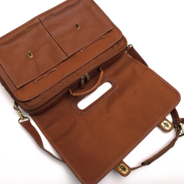 ○コーチ COACH グラブタン カウハイドレザー 牛革 ビジネスバッグ