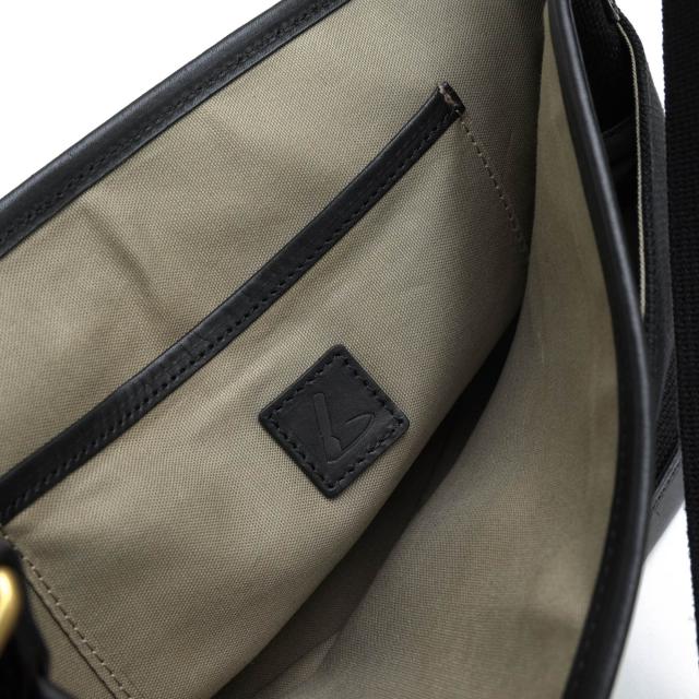 ○土屋鞄 TSUCHIYA-KABAN ラフコットンキャンバス オイル仕上げヌメ革