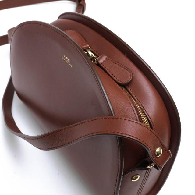 ○アーペーセー A.P.C. イタリア産スムースカーフスキン 牛革 ショルダーバッグ F61048 SAC DEMI-LUNE サック デミ リュンヌ ハー  中古_4