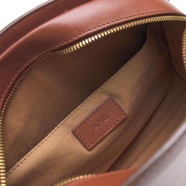 ○アーペーセー A.P.C. イタリア産スムースカーフスキン 牛革 ショルダーバッグ F61048 SAC DEMI-LUNE サック デミ リュンヌ ハー  中古_7
