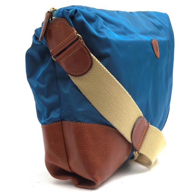 ○フェリージ Felisi Angolo Morbidoシリーズ 伊リモンタ社ナイロン バケッタレザー 牛革 ショルダーバッグ 12/35/DS+NK シボ革 シ 中古