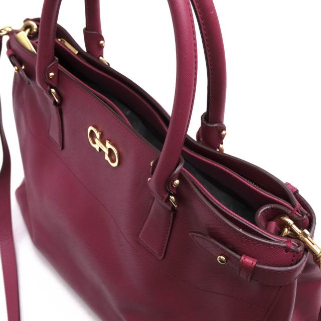 ○フェラガモ Salvatore Ferragamo エンボスカーフスキン 牛革 トート
