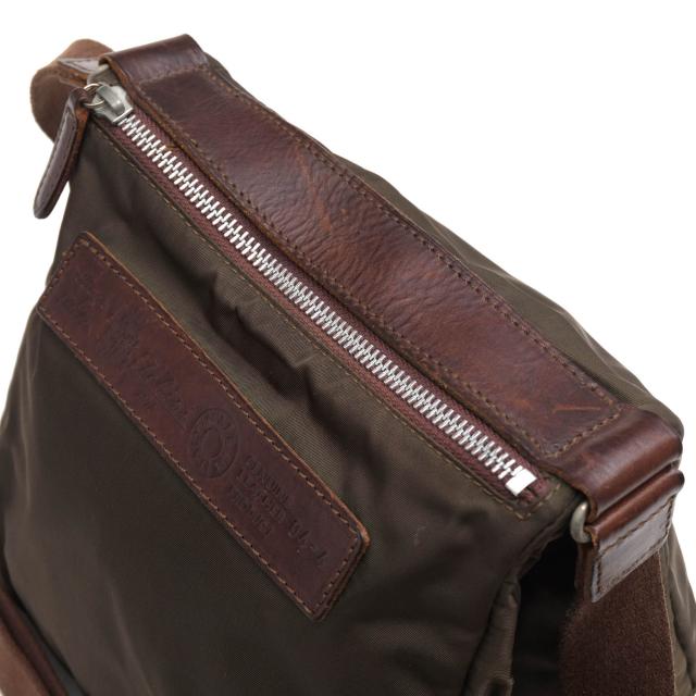 ○フェリージ Felisi 伊リモンタ社ナイロン バケッタレザー 牛革 ショルダーバッグ 04/4-DS メンズ 【中古】 中古