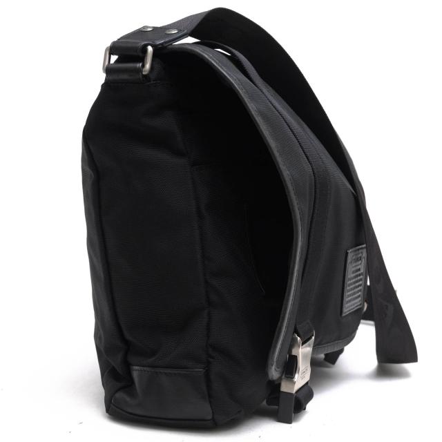 ○コーチ COACH ナイロンツイル 牛革 ショルダーバッグ F70422 Voyager