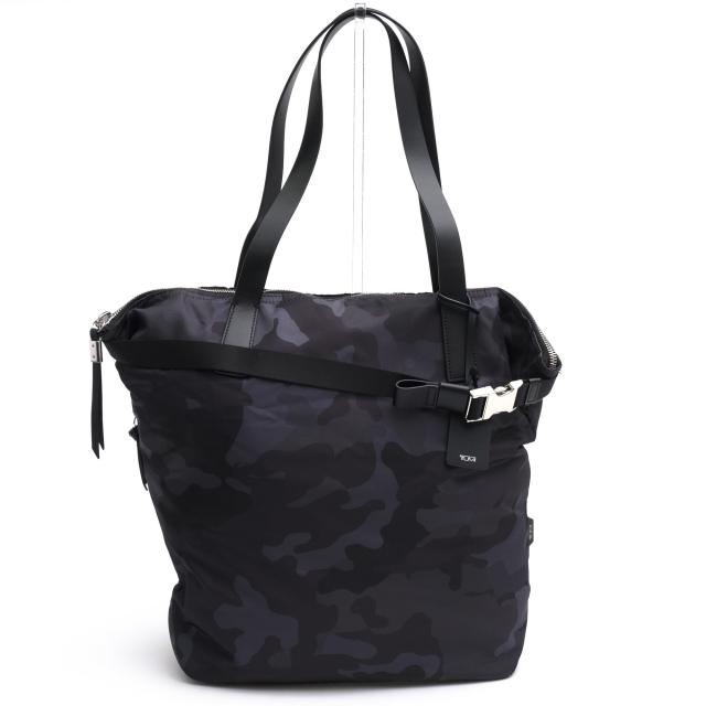 ○トゥミ TUMI 牛革 トートバッグ 0834402NVYCM DEVOE Hope Tote ノートPC収納可 肩掛け ワンショルダーバッグ ユニセックス 男女 中古 25,489円