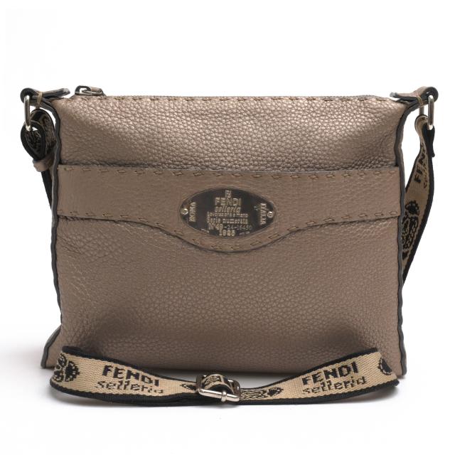○フェンディ FENDI CUOIO ROMA クオイオ ローマ 牛革 ショルダーバッグ 8BT092 BORSA MESS.C/TASCA P CUOIO ROMA クロスボディ ボ 中古