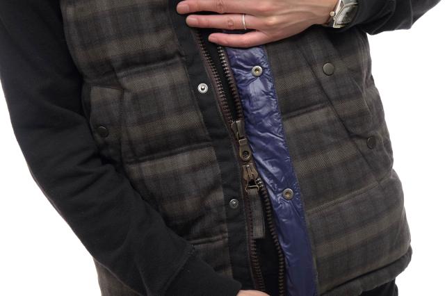 ○デュベティカ DUVETICA ダウンベスト SALMOMEOサルモメオ チェック柄