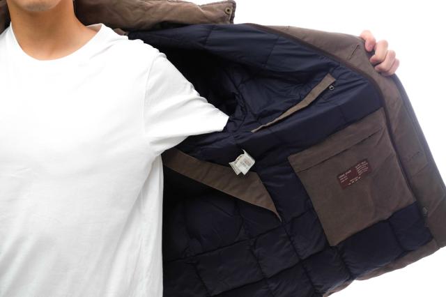 ○モンクレール MONCLER 茶タグ ダウンコート CEZANNE セザンヌ フード付き ファー 毛皮 N-3B ミリタリー メンズ 【中古】 中古